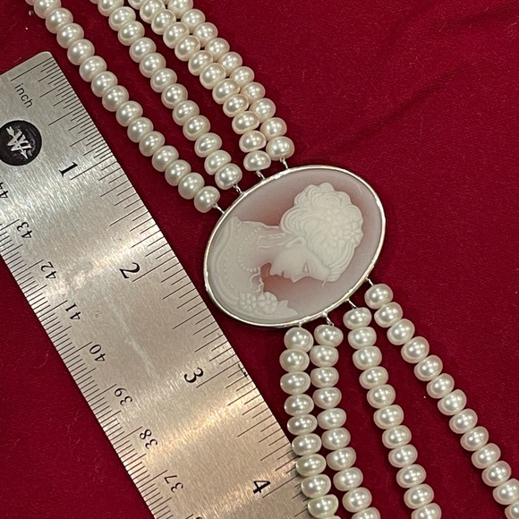 Vintage Imperial Sterling Pearl Necklace Carved Cameo Necklace - Picture 8 of 10